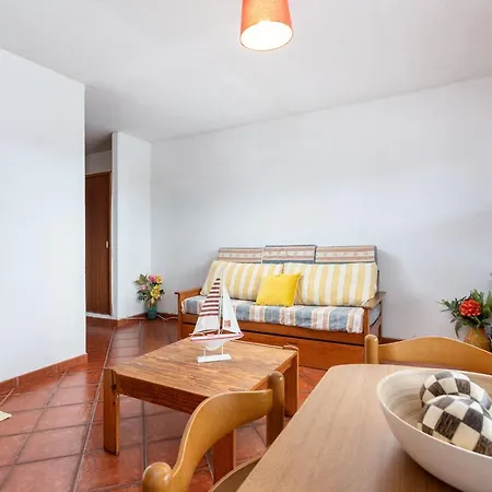 Appartement Cozy Studio W/ Pool & Terrace