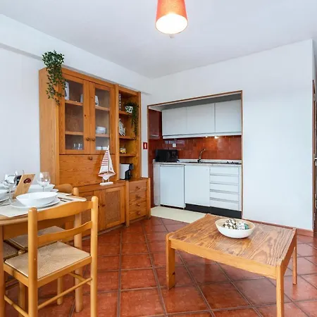 Διαμέρισμα Cozy Studio W/ Pool & Terrace