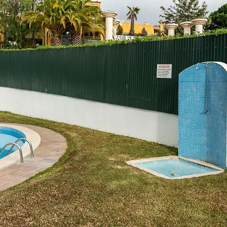 Cozy Studio W/ Pool & Terrace Quarteira