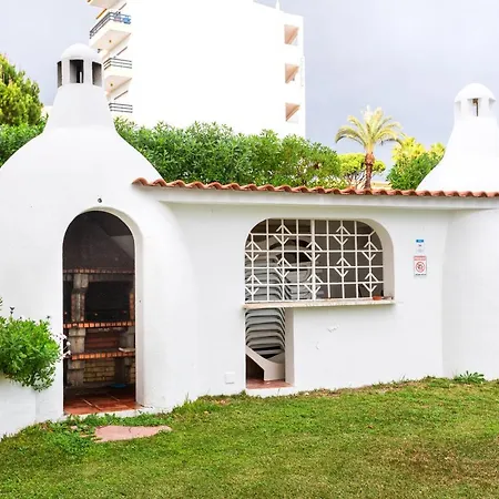 Cozy Studio W/ Pool & Terrace Διαμέρισμα